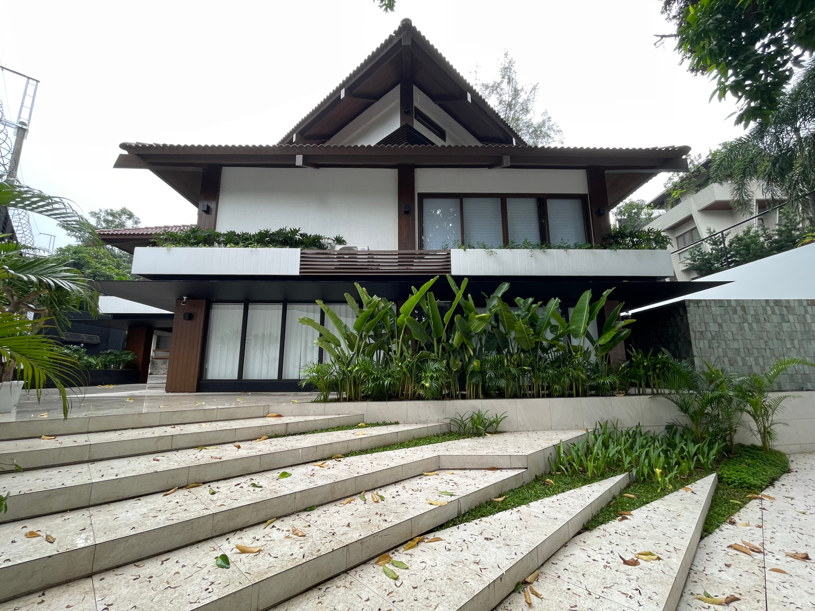 Filipino facade detail
